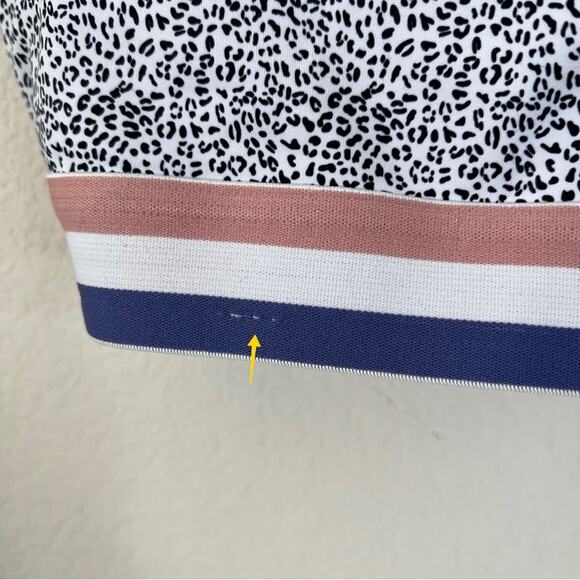 All Fenix Kyla White Leopard Stripe Set Sports Bra Leggings *M top, L bottom* - Picture 12 of 12
